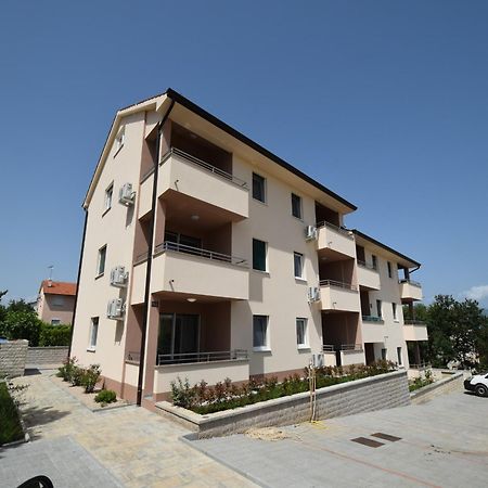 Apartments Medna Čižići エクステリア 写真