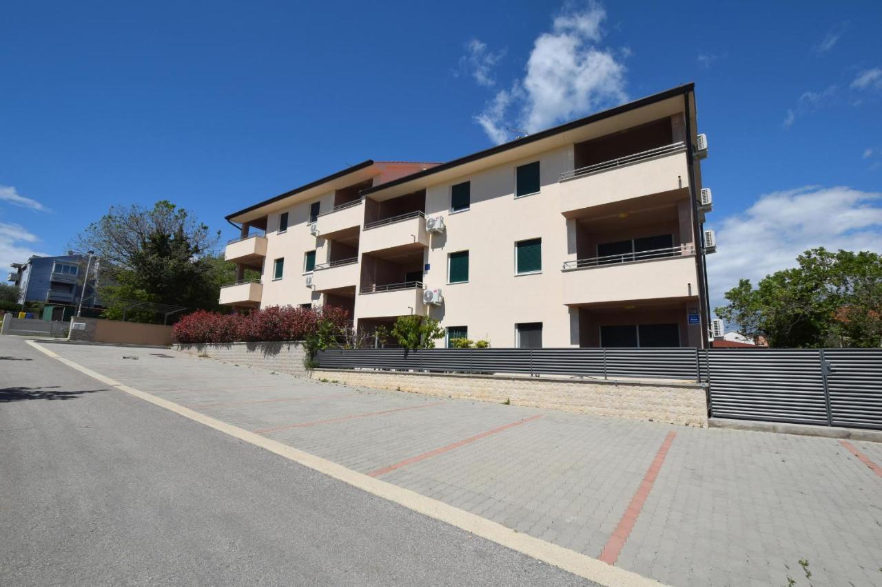 Apartments Medna Čižići エクステリア 写真