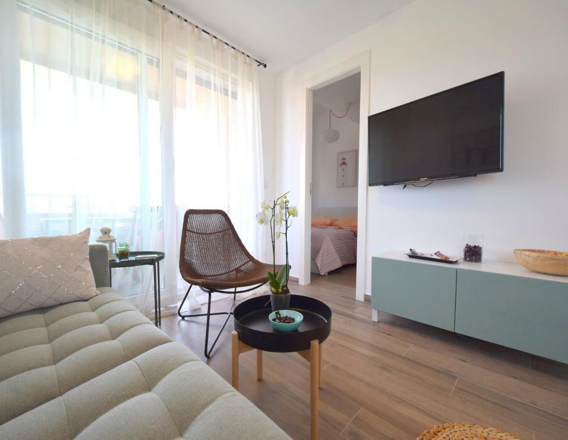 Apartments Medna Čižići エクステリア 写真