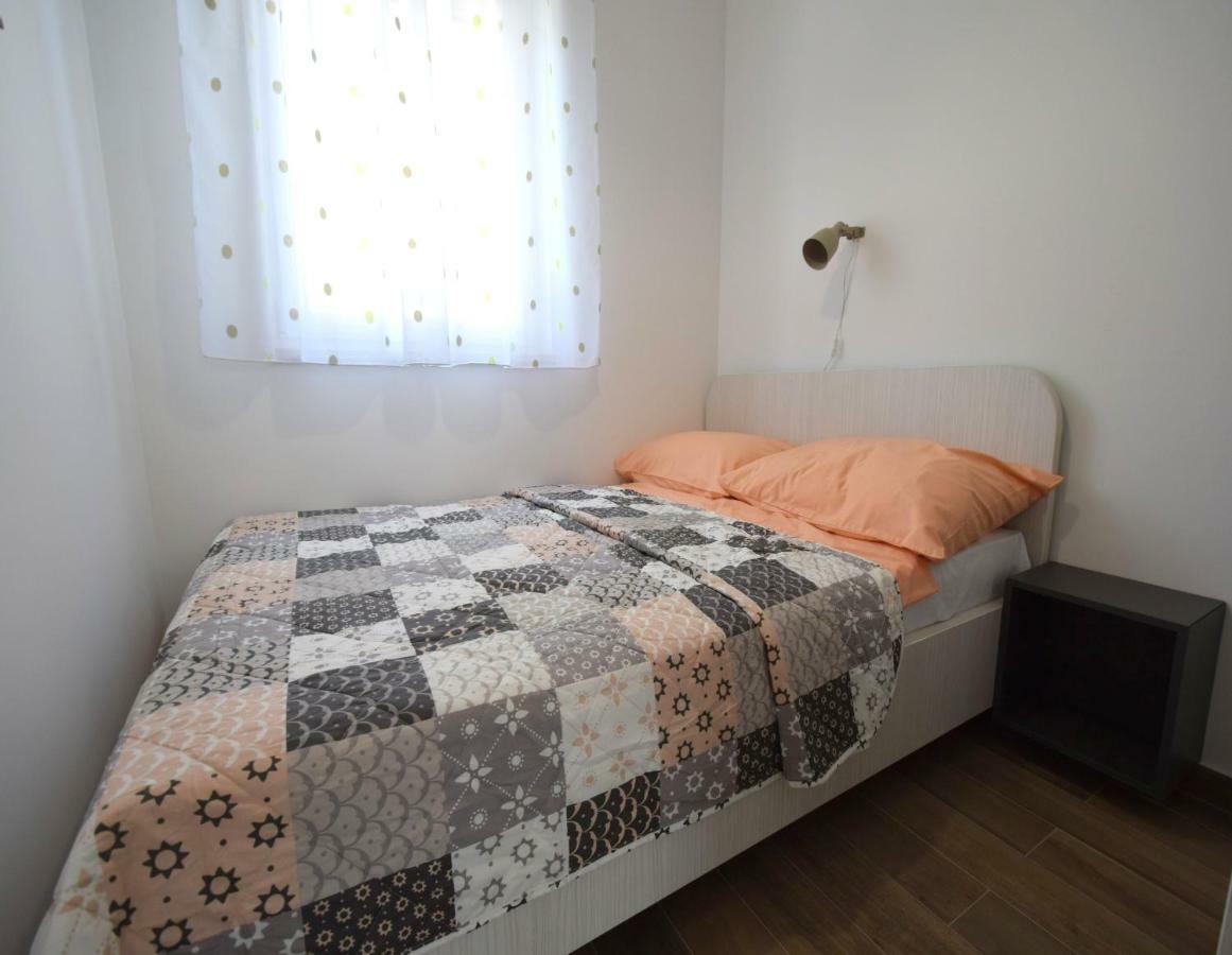 Apartments Medna Čižići エクステリア 写真