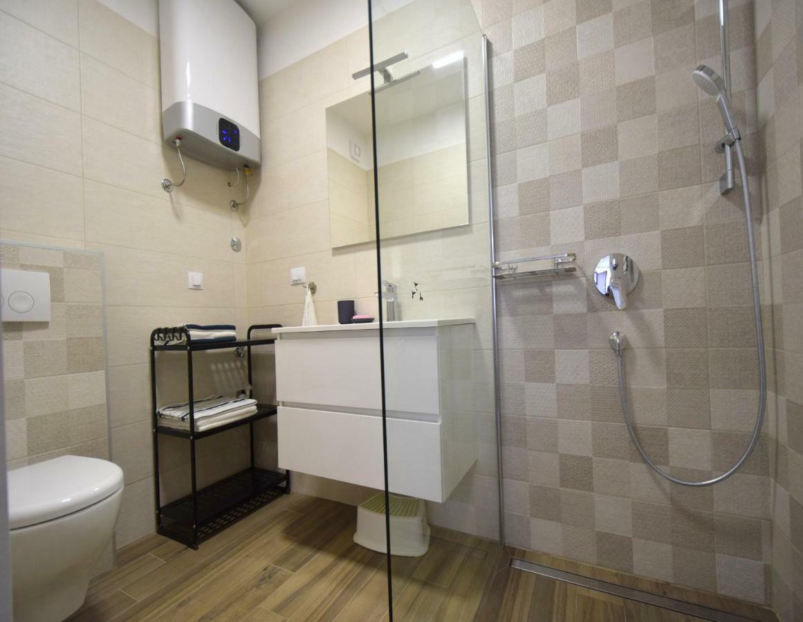 Apartments Medna Čižići エクステリア 写真