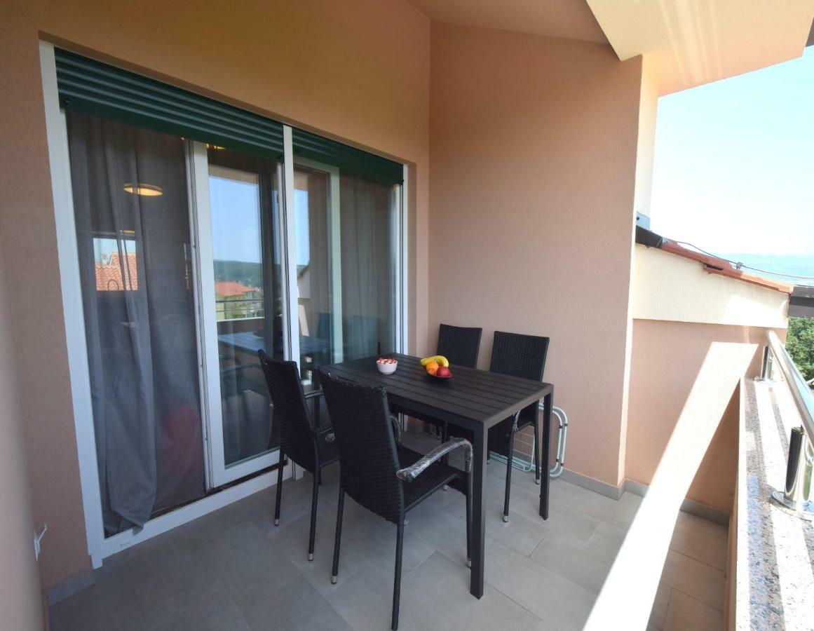 Apartments Medna Čižići エクステリア 写真
