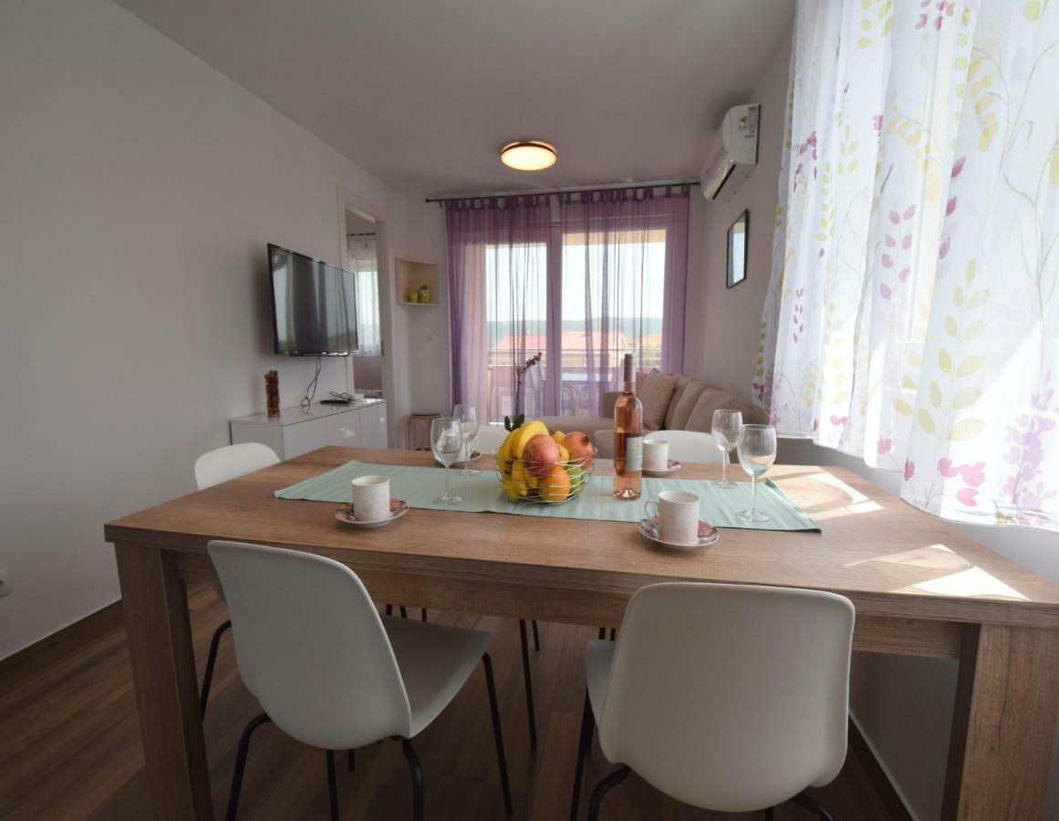 Apartments Medna Čižići エクステリア 写真