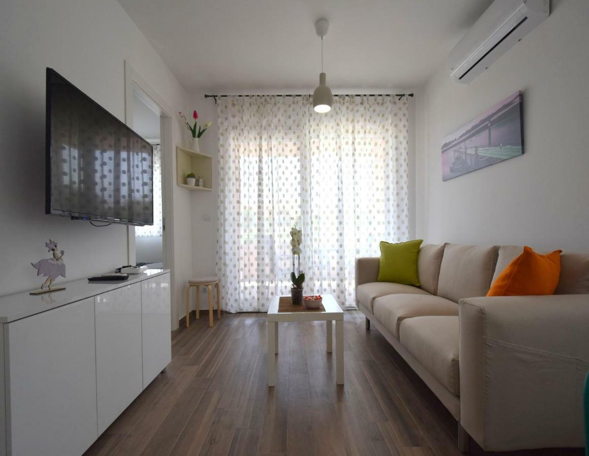 Apartments Medna Čižići エクステリア 写真