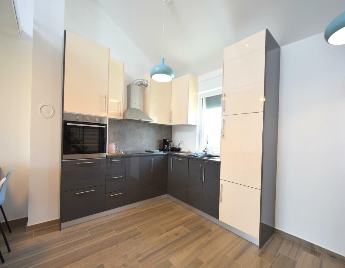 Apartments Medna Čižići エクステリア 写真