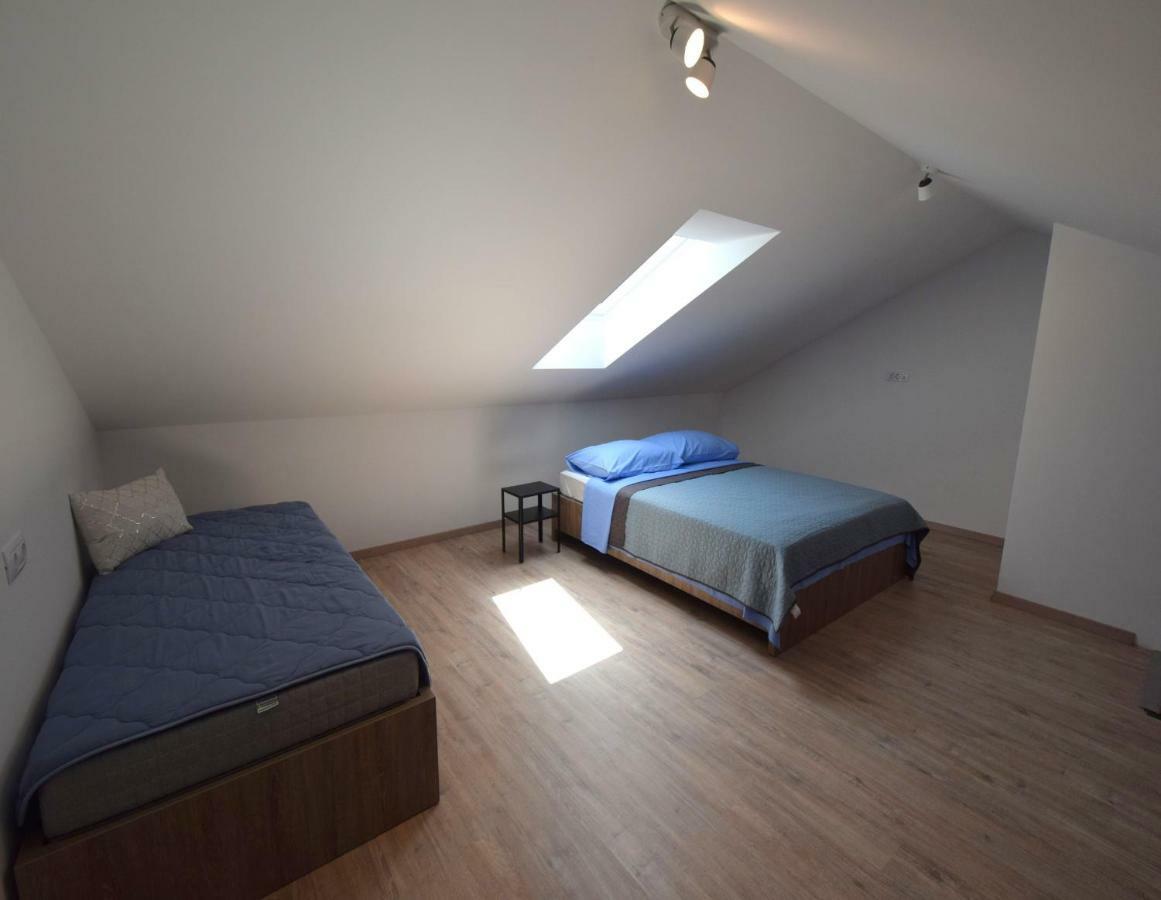 Apartments Medna Čižići エクステリア 写真